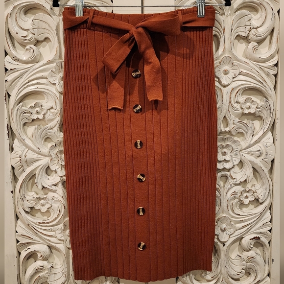 Gray sweater pencil skirt - Picture 15 of 15